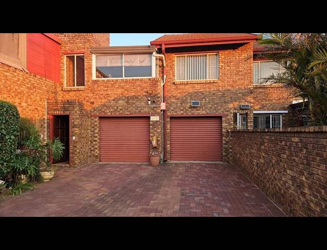 3 BEDROOM TOWNHOUSE FOR SALE IN TERENURE